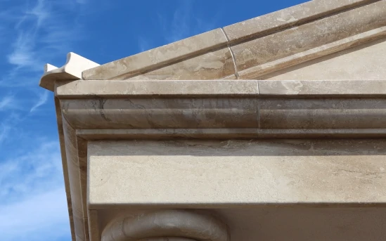 Marble Family Tomb P.I.L. Gran min