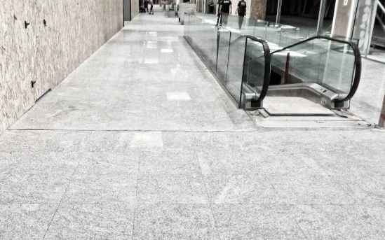 Polishing granite floors P.I.L. Gran min