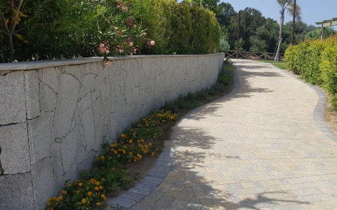 Sardinian granite walls P.I.L. Gran min