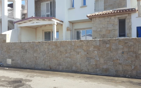 House cladding P.I.L. Gran min