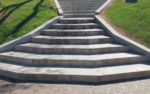 Granite public staircase P.I.L. Gran min