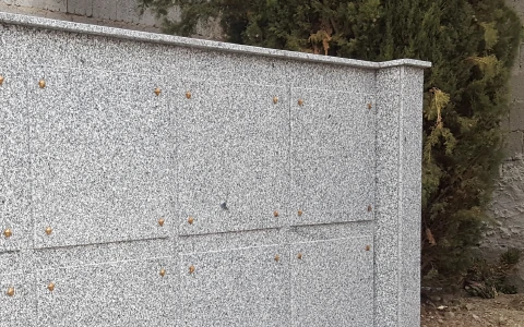 Granite niches P.I.L. Gran min