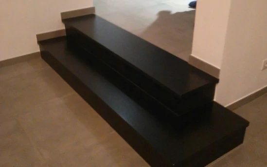 Scala in granito nero assoluto Zimbabwe P.I.L. Gran min