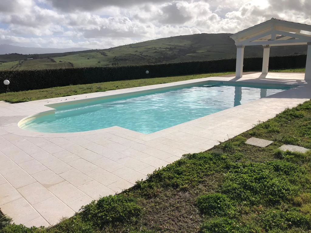 Piscina in marmo bianco P.I.L. Gran